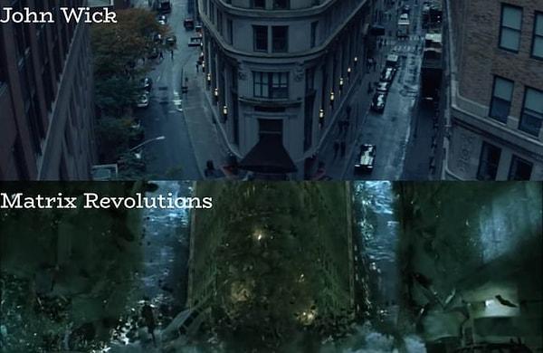 13. Matrix Revolutions'da Neo (Keanu Reeves) ile Ajan Smith (Hugo Weaving) arasındaki son mücadele, John Wick Üçlemesi'nde The Continental olarak da kullanılan binanın merdivenlerinde geçiyor.