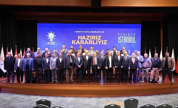 "Ben buna eminim, İstanbulumuz için alacağız, ilçelerimiz için alacağız. Elbirliğinin güç oluşturduğu, gönül birliğinin hakikaten büyük bir enerji oluşturduğunu siz değerli kardeşlerimiz partimize gelerek, katılarak bunu bize bir kez daha hissettirdiniz."
