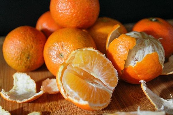 7. Kış aylarında sıkça tüketilen mandalinanın İngilizcesi hangisi peki?