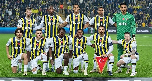 Fenerbahçe finale yükselmesi halinde ise 3. ceza bu maçta geçerli olmayacak ve son 1 maçlık cezası gelecek sezonun ilk Avrupa maçına sarkacak.