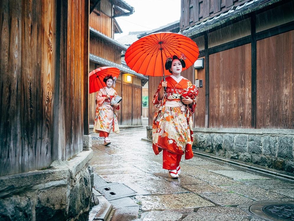 Kyoto City in Japan Bans Foreign Tourists from Geisha District