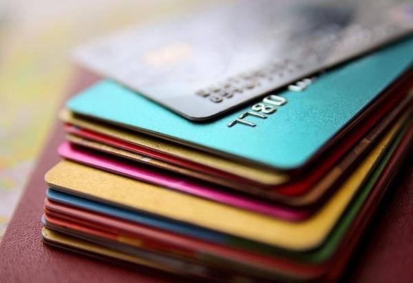 İstanbul'da kredi kartı kullananların yüzde 32,2’si borcunun asgari tutarını ödeyebiliyor.