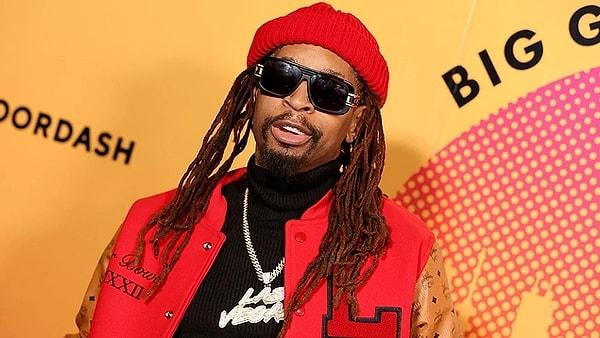 Müslümanlığı seçen dünyaca ünlülere bir isim daha katıldı. Sosyal medyada 1 milyondan fazla takipçisi bulunan ABD’nin ünlü rapçilerinden Lil Jon, Müslüman oldu.
