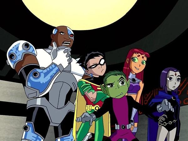 DC’nin sinematik evreninin arkasındaki yaratıcılar James Gunn ve Peter Safran, genç kahramanların suçla savaşma serüvenini ve kökenlerini derinlemesine incelemeyi amaçlıyor.