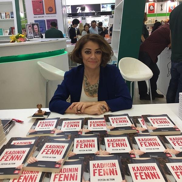 'Kadının Fenni' kitabının yazarı Altun, bugüne kadar özellikle feminizm üzerine yaptığı konuşmalarla hafızalara kazındı.