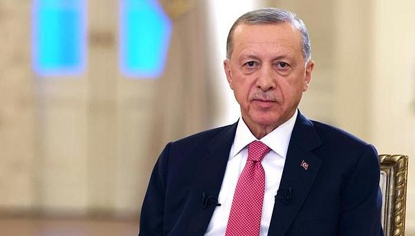 Cumhurbaşkanı Recep Tayyip Erdoğan ve AK Partili isimlerin yaptığı peş peşe açıklamalar sonrası emeklilerin zam beklentisi daha da arttı.