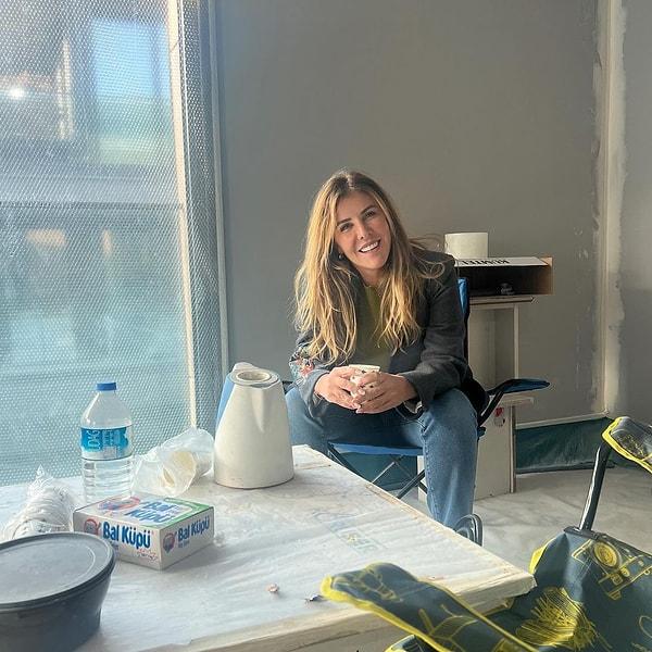 Kendini çalışma hayatına veren ve mimarlık ofisiyle ilgilenen Zeynep Yılmaz'ın gönlünü uzun bir süre aşka kapattığını görmüştük.