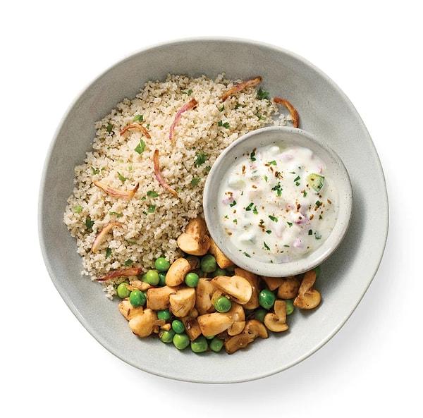 4. Pirinç pilavınızın besin değerini yükseltmek için pişerken içine farklı tahıllar ekleyebilirsiniz.