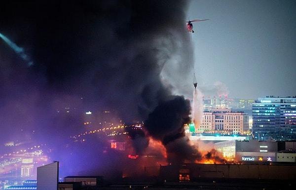 Rusya’nın başkenti Moskova’da bulunan konser salonunda yapılan saldırıda, en az 40 kişinin öldüğü, 146'dan fazla ise yaralı olduğu açıklandı.