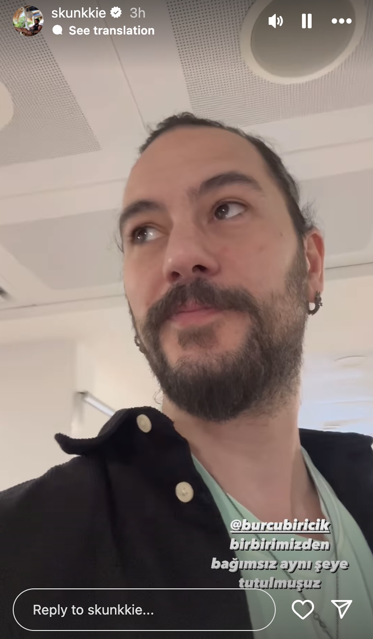 Burcu Biricik ve Eşi Emre Yetkin Birbirinden Bağımsız Aynı Tepkileri