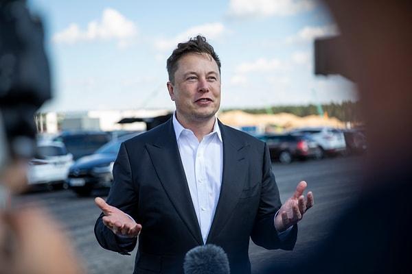 According to the lawsuit, Musk expedited the closure of the agreement and devised a scheme to produce fake "cause" terminations before resigning and collecting their rights to avoid paying their compensations.