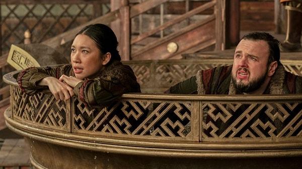 Liu Cixin'in aynı adlı romanından uyarlanan dizinin başrollerinde Saamer Usmani, Jess Hong, Jovan Adepo, Sea Shimooka ve Benedict Wong gibi oyuncular yer alıyor. Game of Thrones'dan tanıdığımız John Bradley, yeni dizide Jack Rooney'yi canlandırıyor.