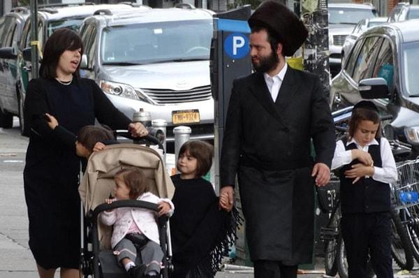 According to T24's report, nearly 1000 Hasidic women have begun a sex strike to protest against a Jewish law that they claim pushes them into oppressive marriages.