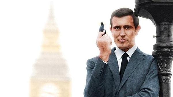 George Lazenby, Sean Connery, Pierce Brosnan ve Daniel Craig gibi usta oyuncuların hayat verdiği 'James Bond' filmi dünyanın en uzun serisine sahip filmler arasında yer alıyor.