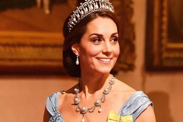 Prenses'in hem İngiltere halkında hem de sarayda yeri ayrı: Unvanının hakkını veren Kate Middleton gerek kurallara uymasıyla gerek nezaketiyle ayrıca meşhur.
