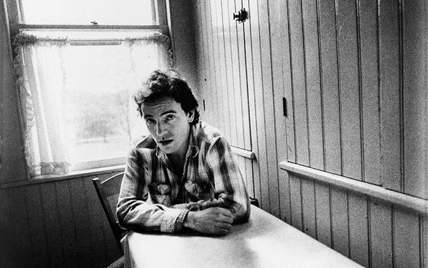 Springsteen'ın uzun yıllar boyunca devam eden büyük ünü ve başlıca söz yazarı ve melodi yapımcısı olarak Amerika topraklarında yer eden bir müzisyen.