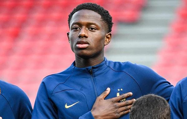 19 Yaş Altı Milli Takımı'na davet edilen Olimpik Lyon futbolcusu Diawara, federasyonun Ramazan ayında antrenman yapan oyuncuların oruç tutmalarını yasaklayan yeni düzenlemesine tepki göstererek kamptan ayrıldı.