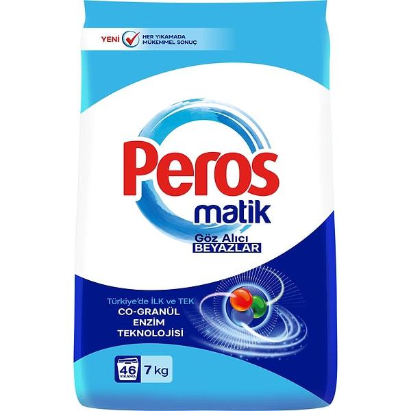 15. Beyazlarının göz alıcı parlaklıkta olmasını isteyenlerin tercihi Peros Matik toz deterjan.