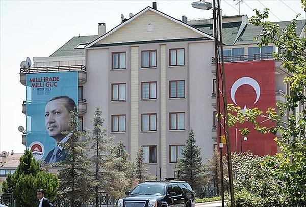 Erdoğan'ın 12 yıl kaldığı Subayevleri Mahallesi de Keçiören'e bağlı. Keçiören de son seçim itibariyle bir CHP belediyesi.