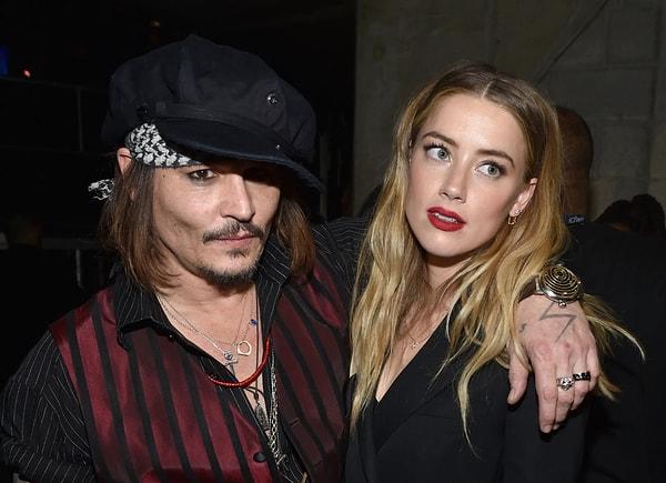 Şimdilerde Johnny Depp yeniden gündemde: Depp'in eski rol arkadaşı Lola Glaudini, sette ünlü aktörün sözlü istismarına ve zorbalığına maruz kaldığını anlattı.