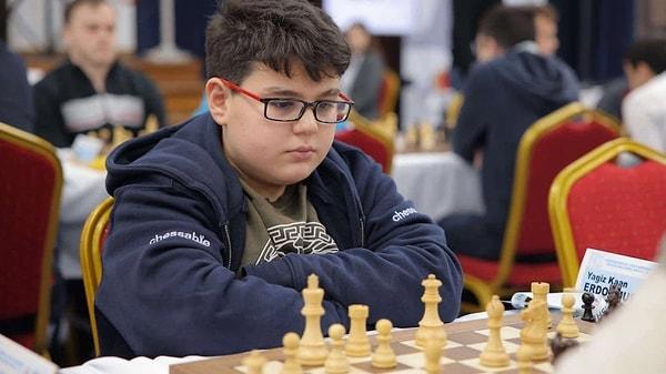 6 yaşındayken tanıştığı satrançta hayatı değişen Yağız Kaan Erdoğmuş, başarıdan başarıya koşmaya devam ediyor.