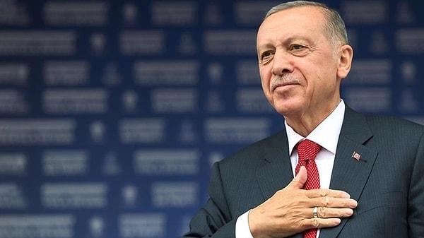 Kurulduğu günden bu yana ilk kez bir seçimde ikinci parti konumuna düşen AK Parti'de, değişim rüzgarlarının sert eseceği düşünülüyor. Seçim sonrası vakit kaybetmeden harekete geçen Cumhurbaşkanı Recep Tayyip Erdoğan'ın Kabine'de bir revizyona gideceği öne sürüldü.