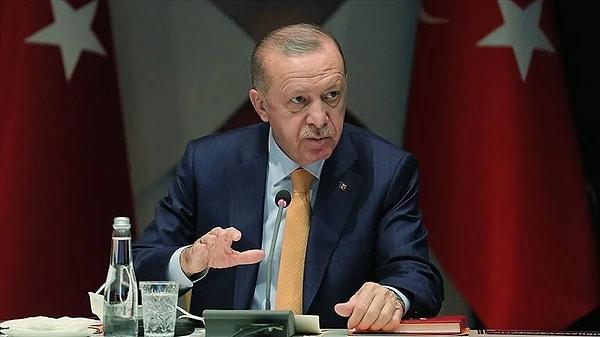 Toplantıdan sızan bazı kulislerde ise Cumhurbaşkanı Erdoğan'ın seçim yenilgisiyle ilgili oldukça keskin bazı açıklamalar yaptığı iddiası var.