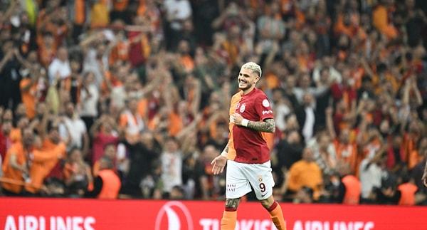 Öztürk, "Galatasaray, Fenerbahçe'nin gençlerini de korumak adına aynı şekilde U19 takımı ile sahaya çıkmalı. Süper Kupa bu şekilde Cumhuriyet'in 100. yılında gençlik şölenine dönüşür." dedi.