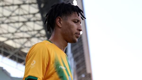 Fleurs, "Bafana Bafana" lakaplı Güney Afrika'yı son olarak Tokyo'daki Olimpiyat Oyunları'nda temsil etmişti.