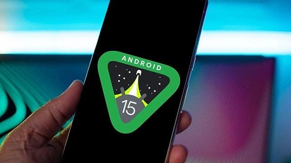 Google'ın merakla beklenen yeni mobil işletim sistemi Android 15'in geliştirme kodlarında kullanıcıları rahatsız edebilecek yeni bir özellik keşfedildi.