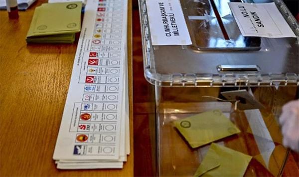 Şanlıurfa'da Hilvan Belediyesi'nden sonra Halkların Eşitlik ve Demokrasi Partisi'nin (DEM Parti) kazandığı bir ilçe belediyesinde daha seçim iptal edildi.