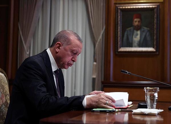 "Cumhurbaşkanlığı yarışına Ekrem İmamoğlu ve Mansur Yavaş cephesinden baktım, ama bakalım Cumhurbaşkanı Erdoğan oyunu nereden kuracak?"
