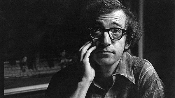 88 yaşındaki Amerikalı oyuncu, senarist ve yönetmen Woody Allen, 'Annie Hall', 'Manhattan' ve 'Midnight in Paris' filmleriyle tanınan bir isim.