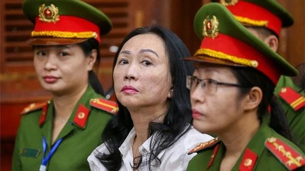 67 yaşındaki Vietnamlı emlak müteahhidi Truong My Lan, 11 yıl boyunca ülkenin en büyük bankalarından birini yağmaladığı gerekçesiyle Perşembe günü idam cezasına çarptırıldı.