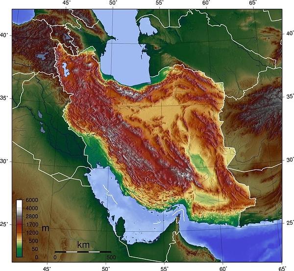 12. İran'ın fiziki haritası.