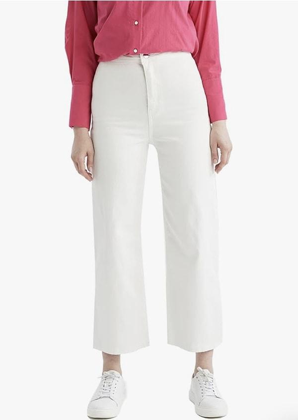 8. DeFacto Kadın Geniş Paça Beyaz Pantolon