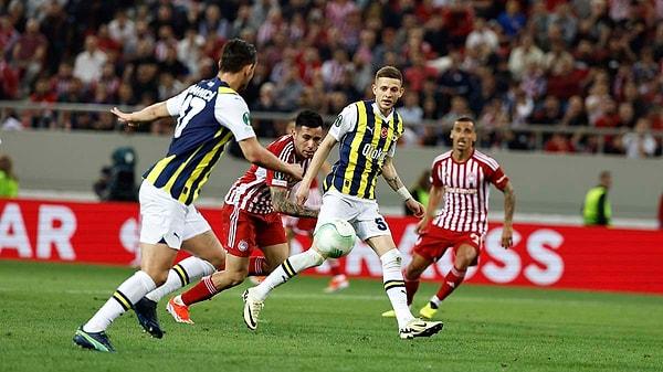 11 Nisan'da oynanan çeyrek final ilk maçında rakibine 3-2 mağlup olan Fenerbahçe, bu akşam adını yarı finale yazdırmak için Kadıköy'de sahaya çıkacak.