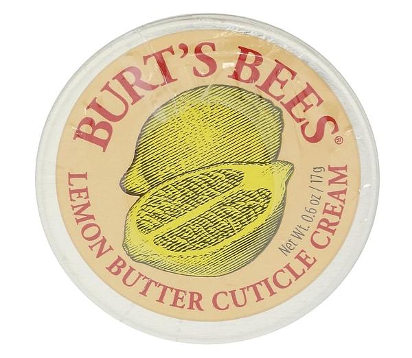 Burt's Bees'in Limon Yağı İçerikli Tırnak Eti Bakım Kremi, yoğun formülü ile tırnaklarınızı ve tırnak etlerinizi besler ve nemlendirir.
