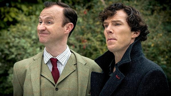 Sherlock'un ortak yaratıcılarından biri olan ve aynı zamanda dizide Sherlock'un abisi Mycroft Holmes karakterine hayat veren Mark Gatiss, Londra'da düzenlenen 2024 Olivier Ödülleri'nde Deadline'a konuştu.
