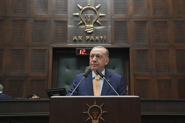 31 Mart Yerel Seçimleri'nden Cumhur İttifakı'nın galip olarak ayrıldığını söyleyen Erdoğan, 'Bunun bir yerel seçim olduğunu unutup şımaranlar, farklı heveslere kapılan zavallılar olduğunu görüyoruz' dedi.