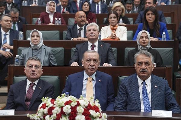 Konuşmasında ağırlıklı olarak seçim sonuçlarını değerlendiren Erdoğan, İsrail'le ticaret eleştirilerine de yanıt verdi.