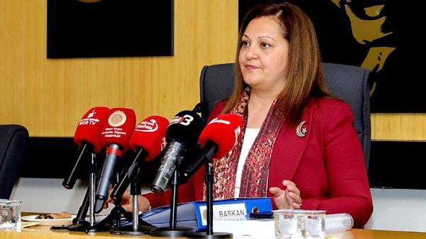CHP’nin adayı Burcu Köksal, yerel seçimlerde yüzde 50,73 oy oranına ulaşarak Afyon Belediye Başkanı olmuştu.