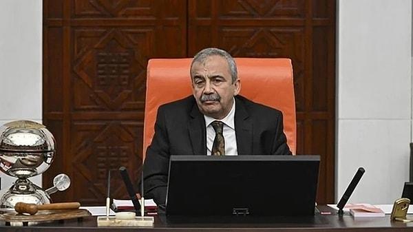 DEM Parti İstanbul Milletvekili Sırrı Süreyya Önder, TBMM Başkanvekili olarak Meclis’te oturumu yönettiği sırada fenalaştı. TBBM Başkanı Bekir Bozdağ, Önder’in tedaviye ihtiyaç duyduğunu söyleyerek oturumu kendi yönetti.