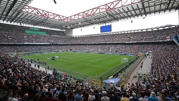 9- San Siro (Inter - Milan)