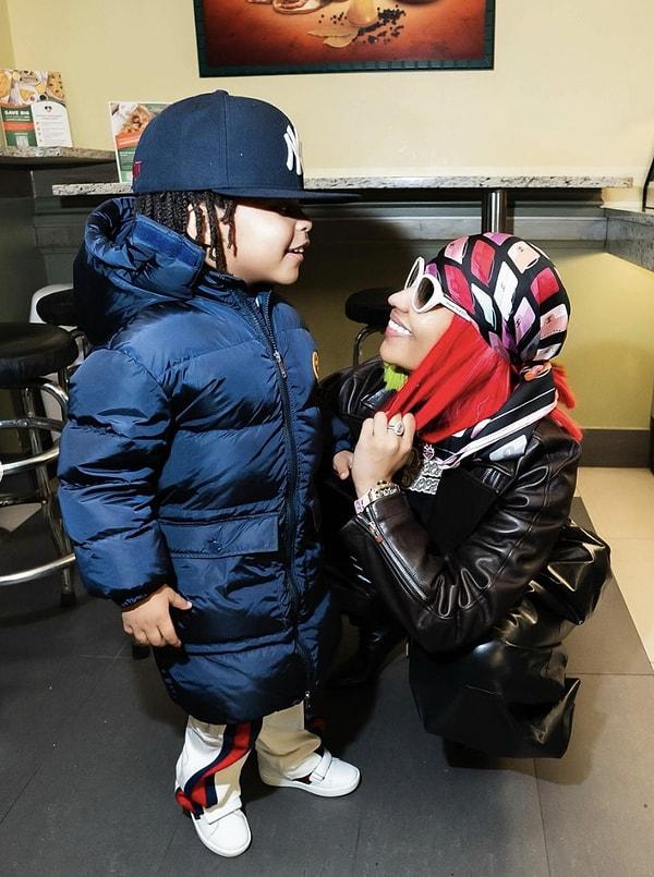Nicki Minaj tatlı mı tatlı oğlunu paylaştı.
