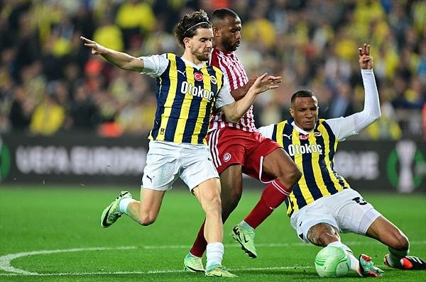 Konferans Ligi'nde bu sezon elemeler dahil 16 müsabakaya çıkan Fenerbahçe, 12 galibiyet, 4 mağlubiyet yaşadı. İsmail Kartal'ın öğrencileri rakip fileleri 40 kez havalandırırken, kalesinde 17 gol gördü.