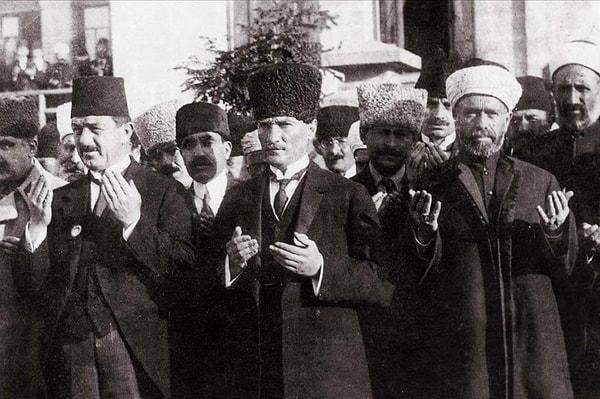 Mustafa Kemal Atatürk'ün Liderliği ve Ekonomi Politikaları