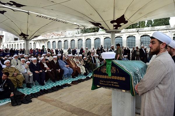 94 yaşında hayatını kaybeden Hasan Kılıç için Fatih Camii'nde cenaze töreni düzenlendi.