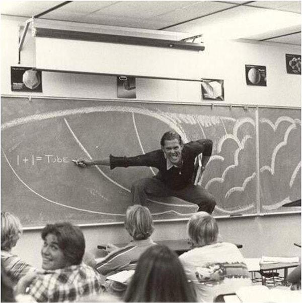 8. Kaliforniya'da sörf fiziğini öğreten bir öğretmen. (1970)