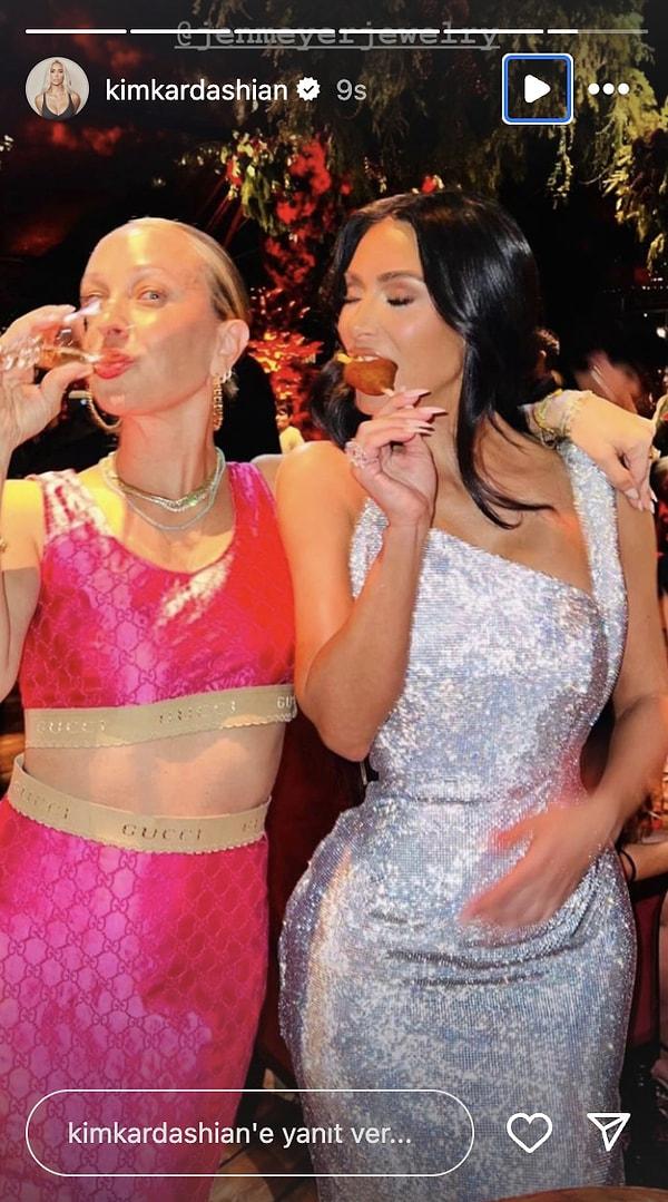 Kim Kardashian partilediği dakikaları böye gösterdi!